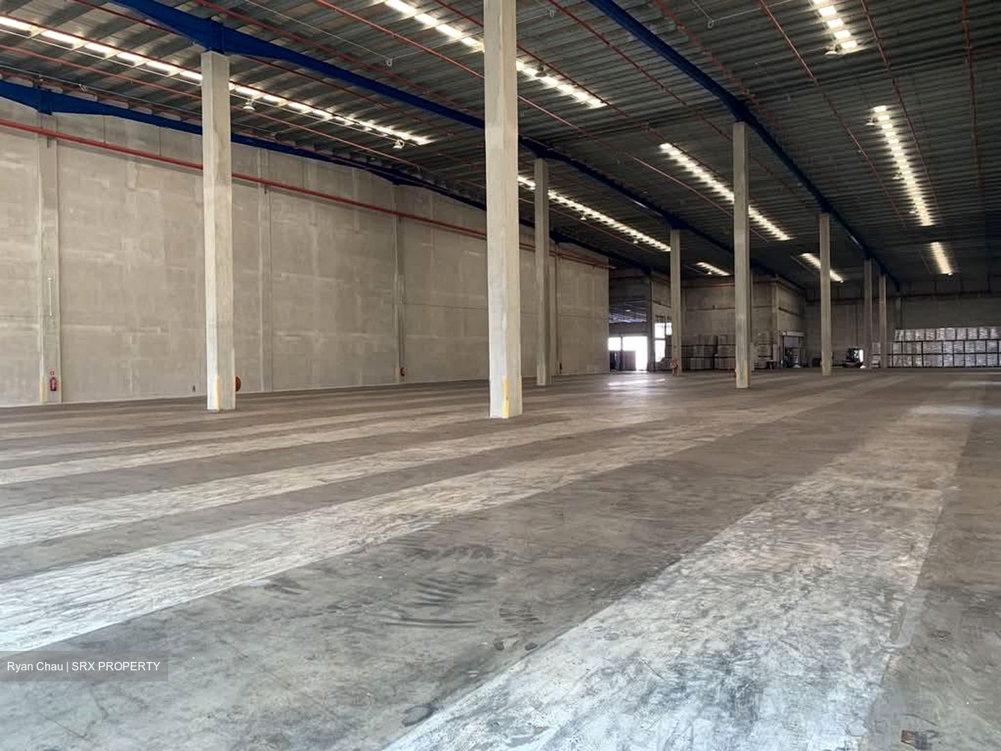 Pandan Road (D22), Warehouse #564755471
